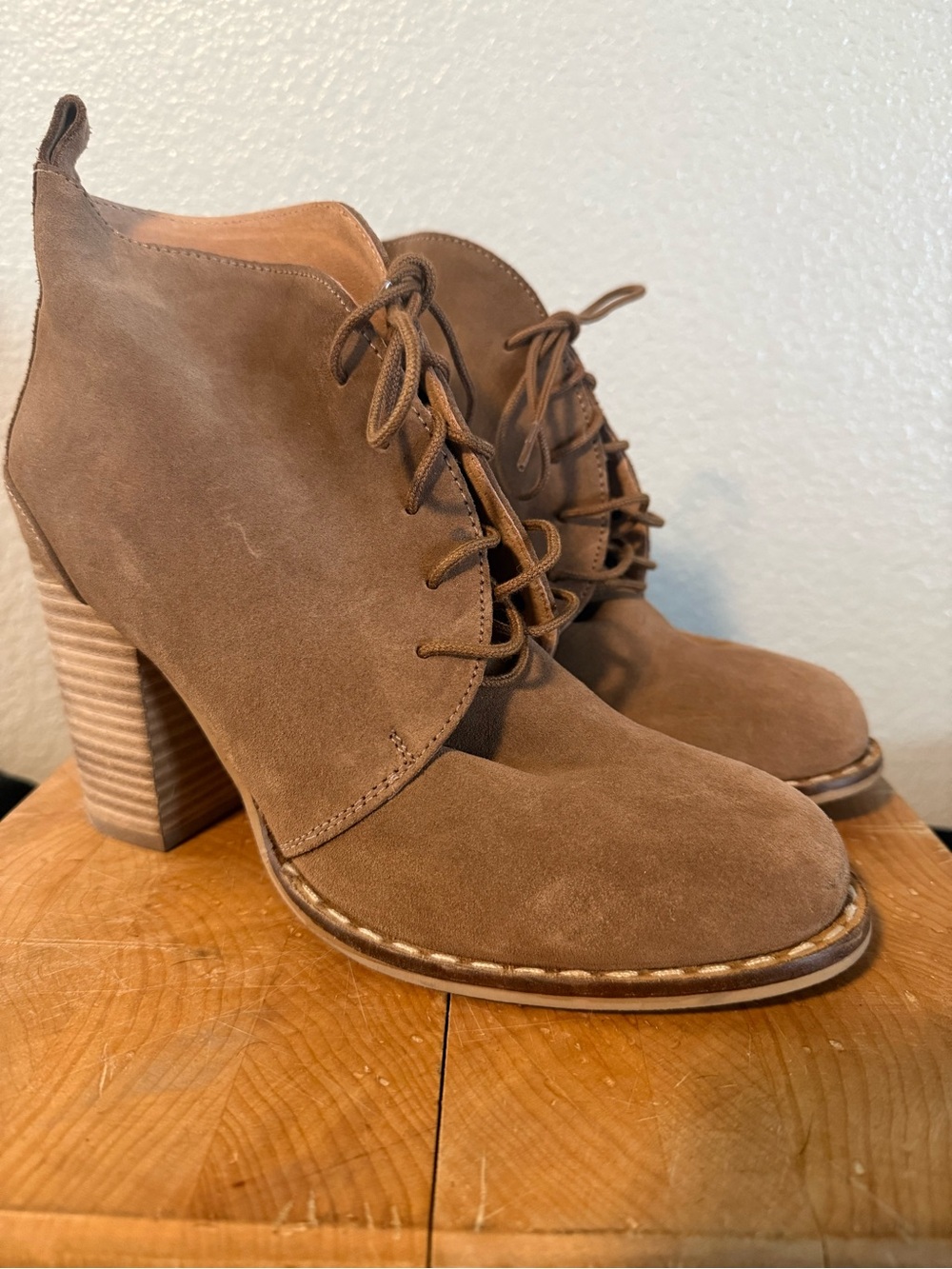 Seychelles Tan Suede Lace-Up Block Heel Ankle Boots